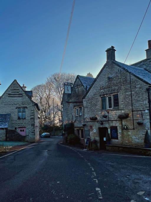Bear Inn - Bisley Bisley  Luaran gambar