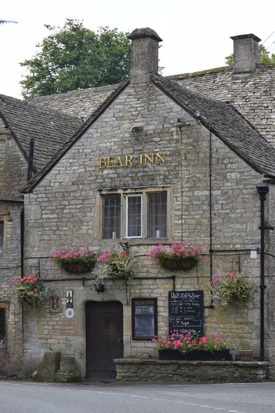 Bear Inn - Bisley Bisley  Luaran gambar